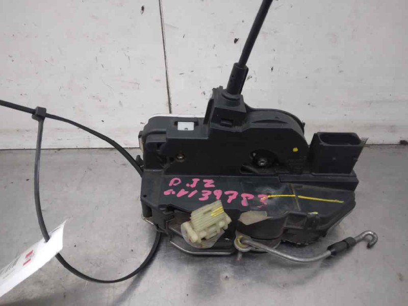 Recambio de cerradura puerta delantera izquierda para opel insignia berlina sport 4x4 referencia OEM IAM   