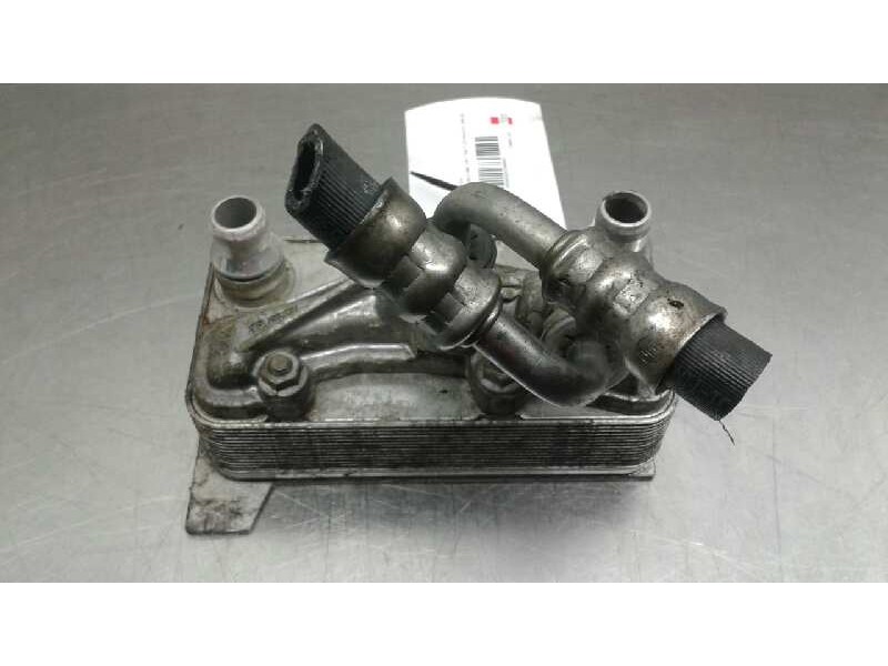 Recambio de enfriador aceite motor para mercedes clase c (w205) familiar c 220 t cdi bluetec (205.204) referencia OEM IAM 752670