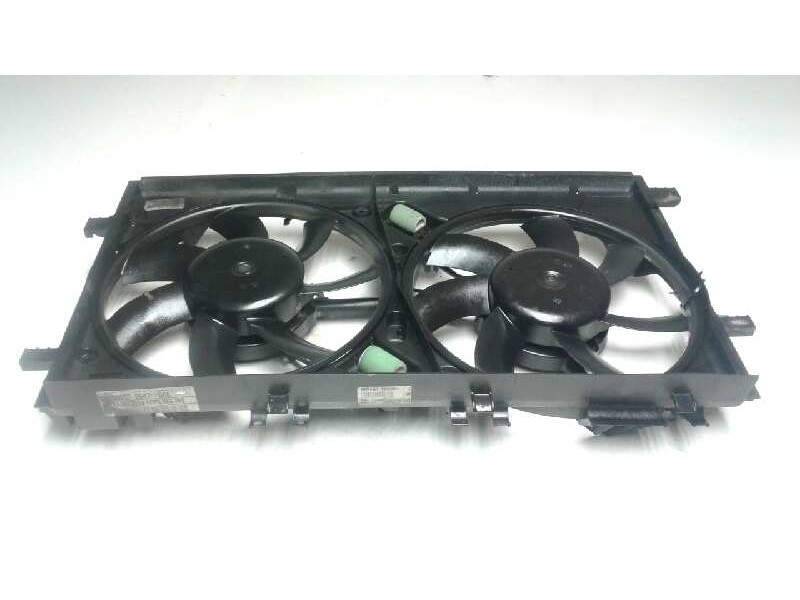 Recambio de electroventilador para opel insignia berlina sport 4x4 referencia OEM IAM 22915386  