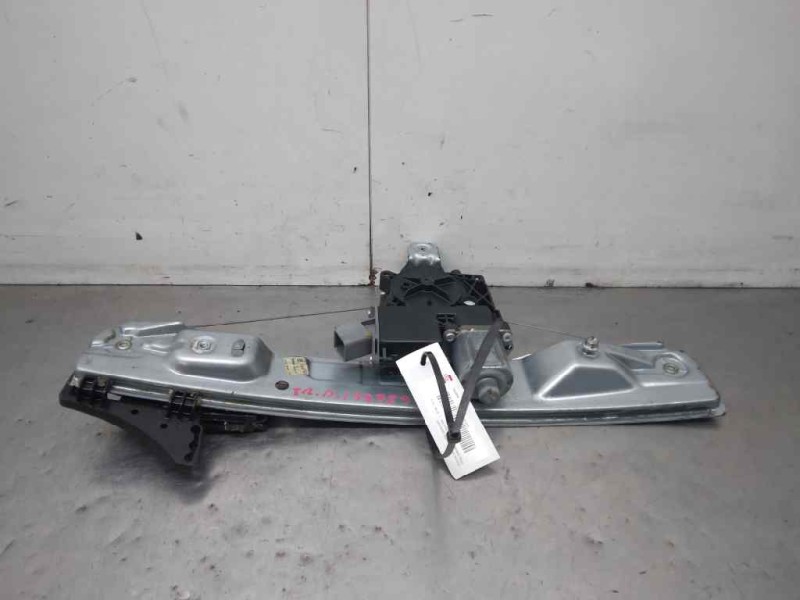 Recambio de elevalunas trasero derecho para opel insignia berlina sport 4x4 referencia OEM IAM 910280103  