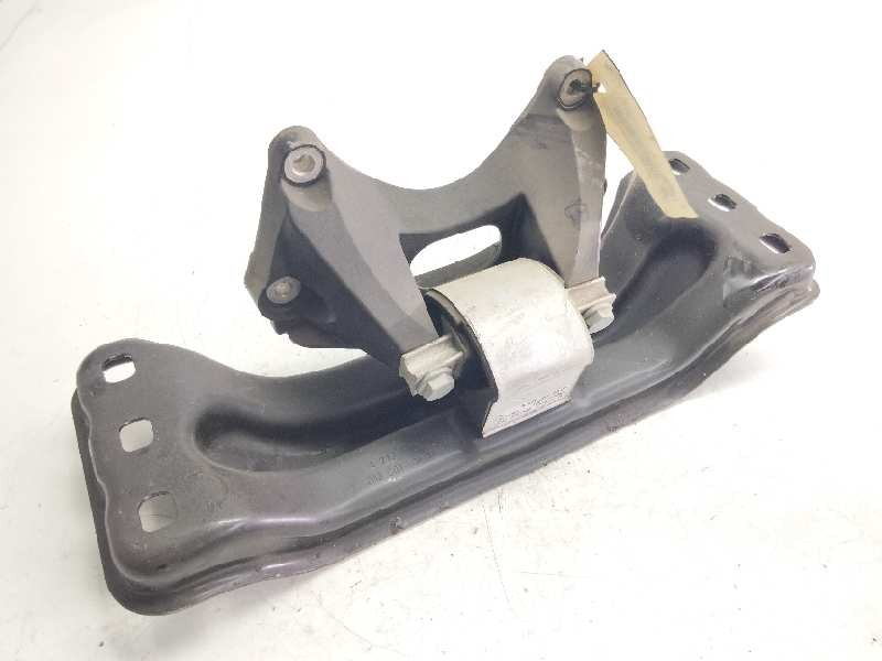 Recambio de soporte caja cambios inferior para mercedes clase e lim. (w213) e 220 d (213.004) referencia OEM IAM A2052405300  