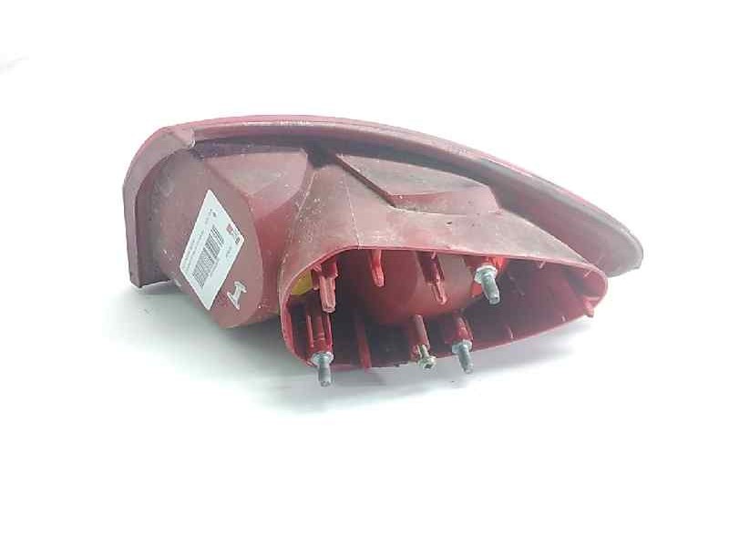 Recambio de piloto trasero izquierdo para alfa romeo 147 (190) 1.9 jtd distinctive referencia OEM IAM 0046556346  