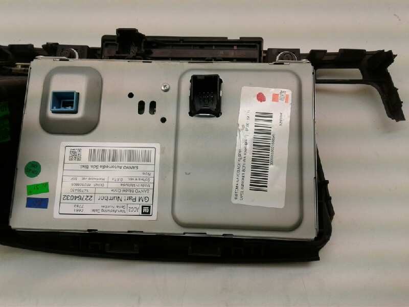 Recambio de sistema navegacion gps para opel insignia berlina sport 4x4 referencia OEM IAM GM22764032  