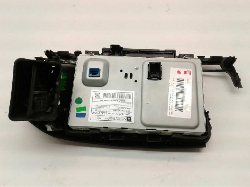 Recambio de sistema navegacion gps para opel insignia berlina sport 4x4 referencia OEM IAM GM22764032  