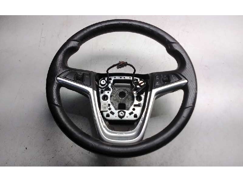 Recambio de volante para opel insignia berlina sport 4x4 referencia OEM IAM 13316540  