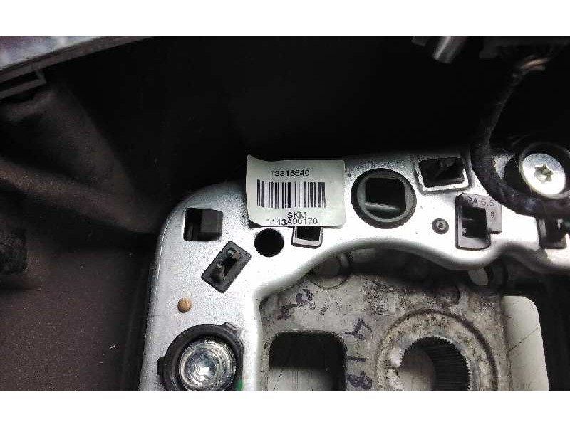 Recambio de volante para opel insignia berlina sport 4x4 referencia OEM IAM 13316540  