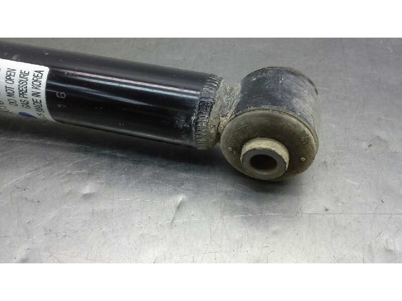 Recambio de amortiguador trasero izquierdo para kia rio 1.5 crdi active referencia OEM IAM   