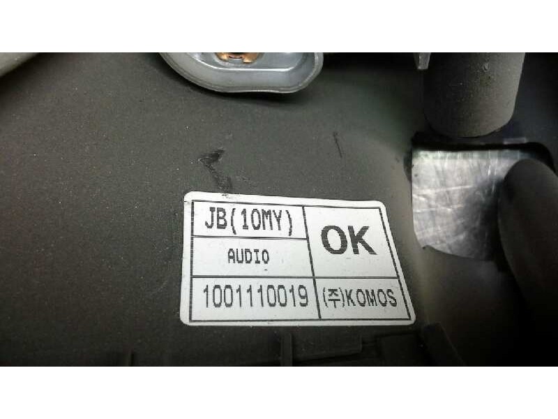 Recambio de volante para kia rio 1.5 crdi active referencia OEM IAM 561101G300VA  