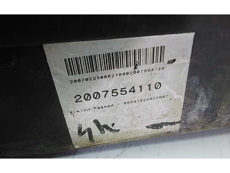 Recambio de caja fusibles para land rover discovery v6 td se referencia OEM IAM 2007554110 YMB506200A 