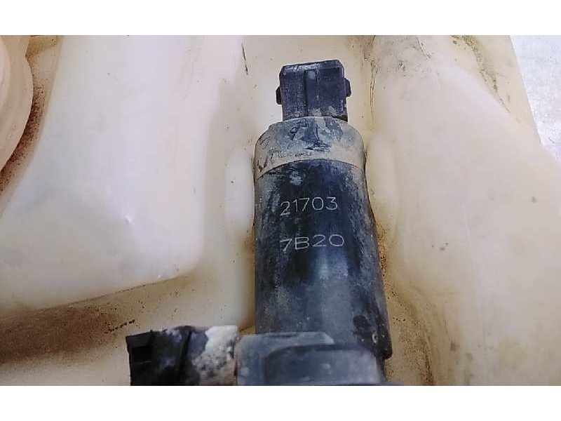 Recambio de deposito limpia para land rover discovery v6 td se referencia OEM IAM 217037B20  