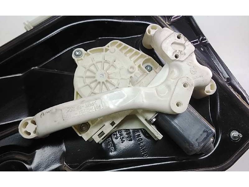 Recambio de elevalunas trasero derecho para land rover discovery v6 td se referencia OEM IAM CVH500120  