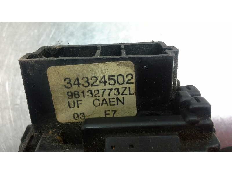 Recambio de mando limpia para citroen xantia berlina 1.6 referencia OEM IAM   