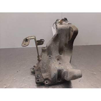 Recambio de soporte bomba inyeccion para opel zafira b enjoy referencia OEM IAM C2412A  