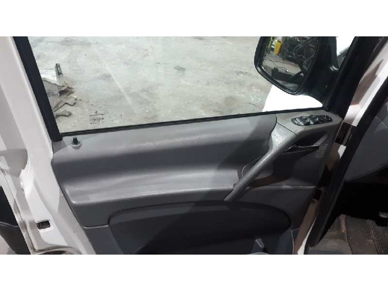 mercedes vito caja cerrada 6.03  del año 2006