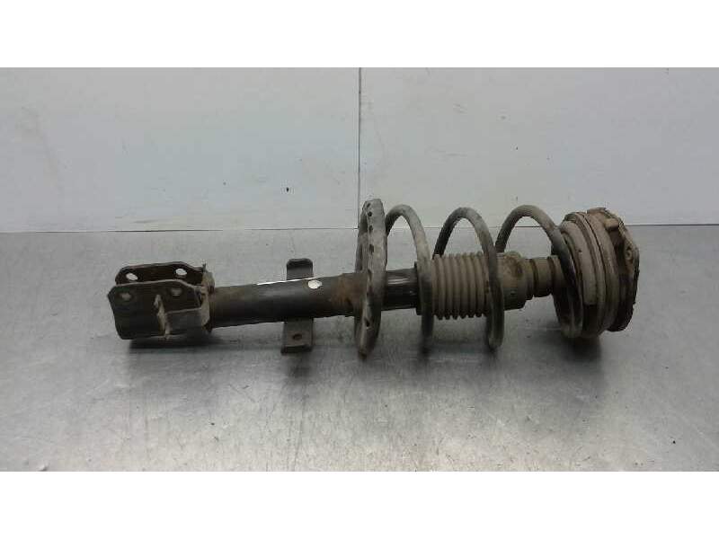 Recambio de amortiguador delantero izquierdo para renault clio iii confort expression referencia OEM IAM 8200676026  