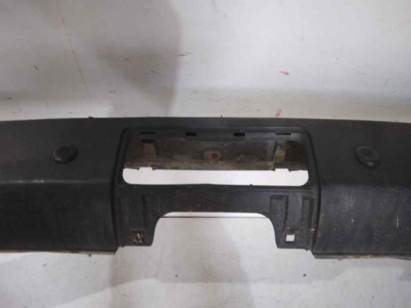 Recambio de paragolpes trasero para land rover discovery v6 td se referencia OEM IAM   