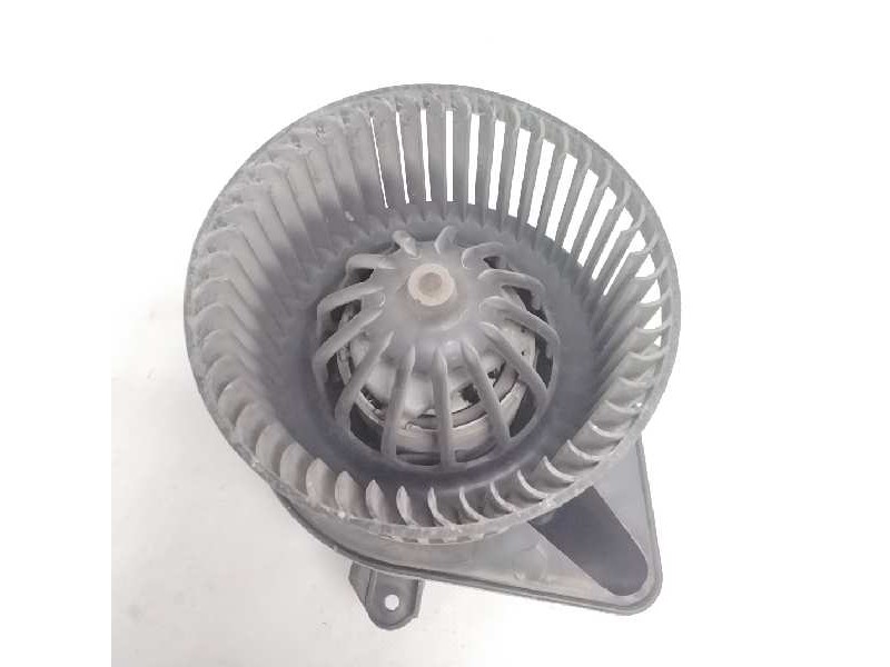 Recambio de motor calefaccion para renault trafic caja cerrada (ab 4.01) referencia OEM IAM   