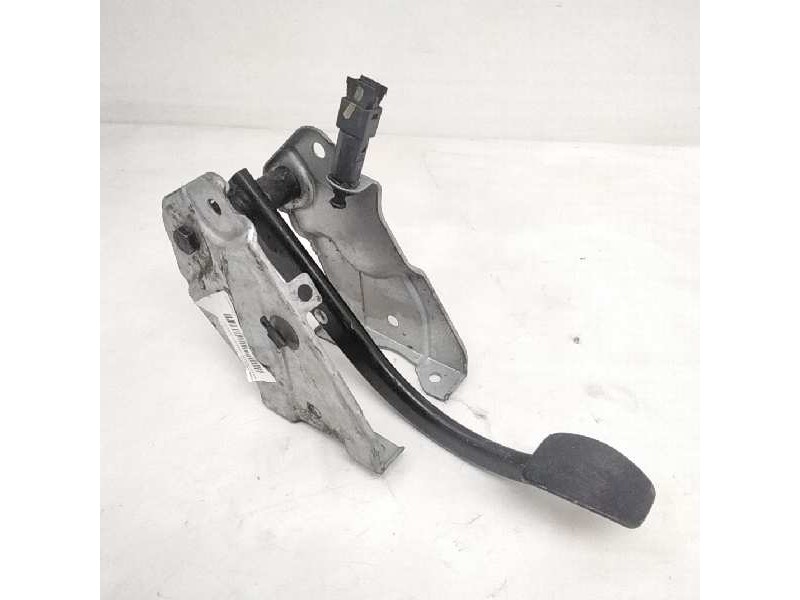 Recambio de pedal freno para renault trafic caja cerrada (ab 4.01) referencia OEM IAM   