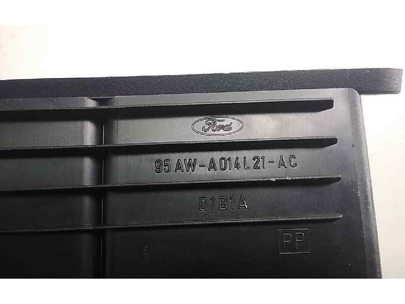 Recambio de aireador central para ford escort berl./turnier ghia berlina referencia OEM IAM A014L21AC  