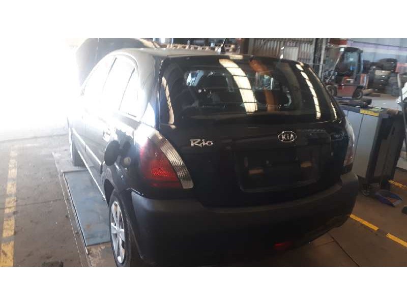 kia rio del año 2006
