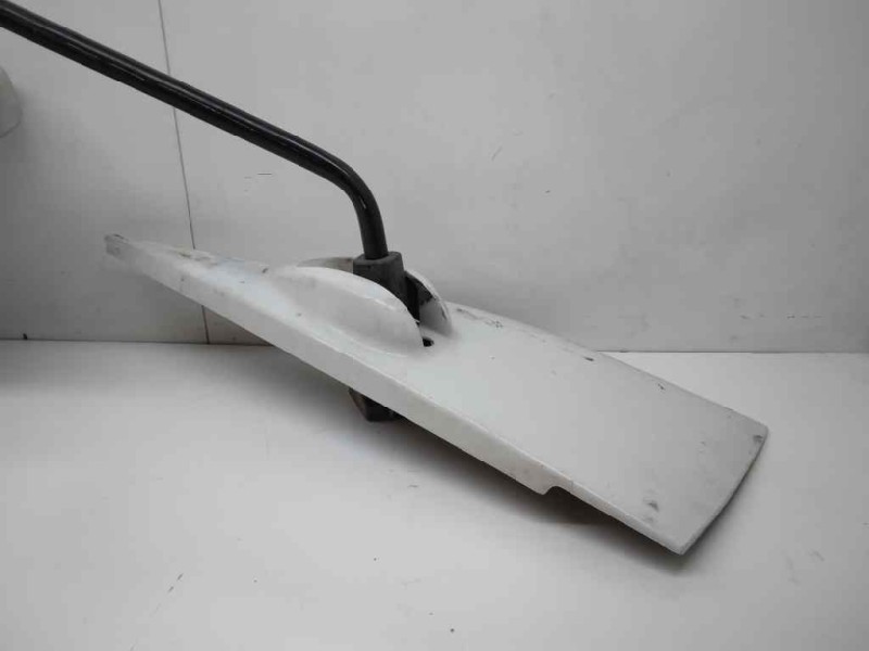 Recambio de retrovisor izquierdo para renault premium route 2006 fg 4x2 larga distancia referencia OEM IAM   