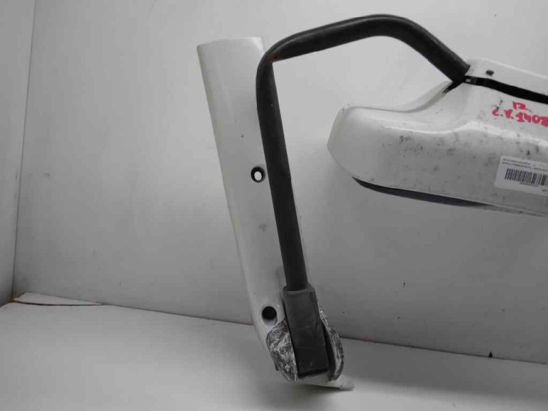 Recambio de retrovisor izquierdo para renault premium route 2006 fg 4x2 larga distancia referencia OEM IAM   