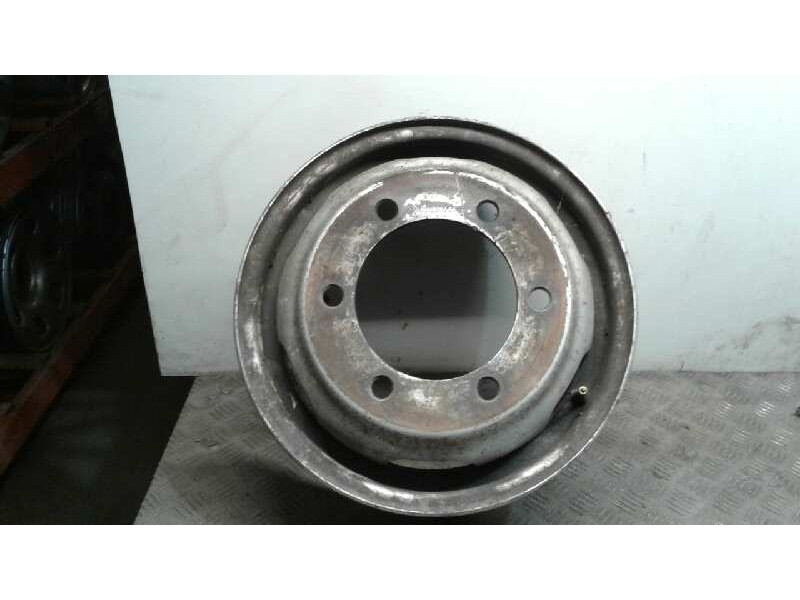 Recambio de llanta hierro para mercedes sprinter 02.00  caja abierta 311 cdi (903.611-612-613) referencia OEM IAM 156TORNILLOS  