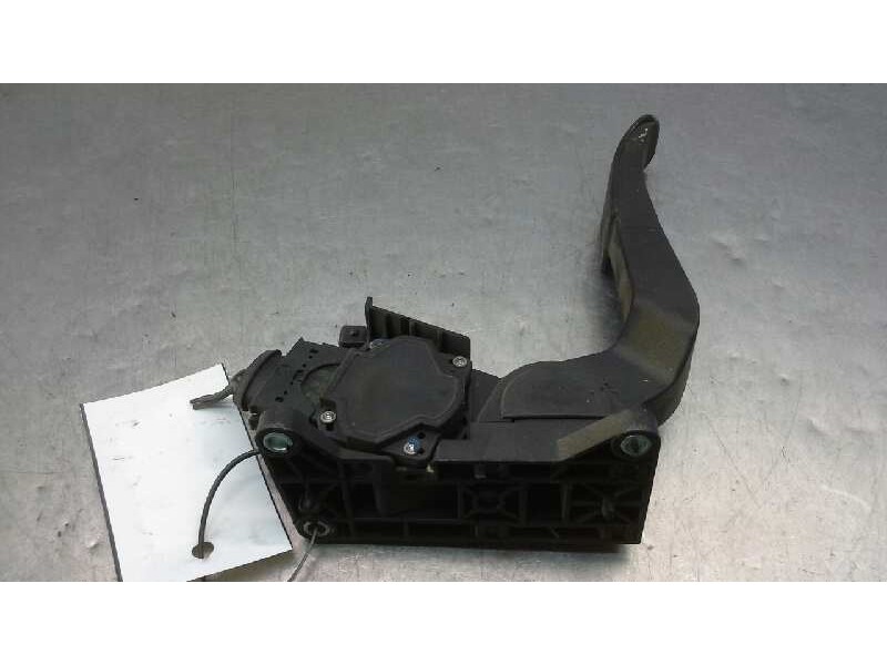 Recambio de pedal acelerador para mercedes sprinter 02.00  caja abierta 311 cdi (903.611-612-613) referencia OEM IAM 9013000404 