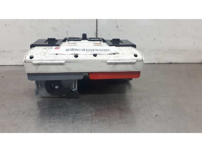 Recambio de pantalla multifuncion para renault kangoo (f/kc0) 1.9 diesel referencia OEM IAM P7700428028A  