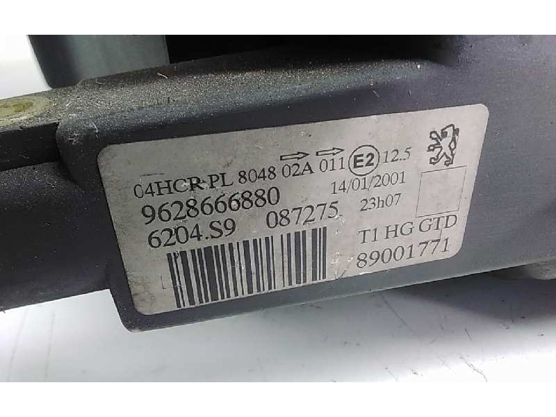 Recambio de faro izquierdo para peugeot 206 cc cc referencia OEM IAM 962866680  