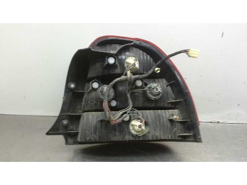 Recambio de piloto trasero izquierdo para kia shuma 1.5 comfort 5 berlina referencia OEM IAM   