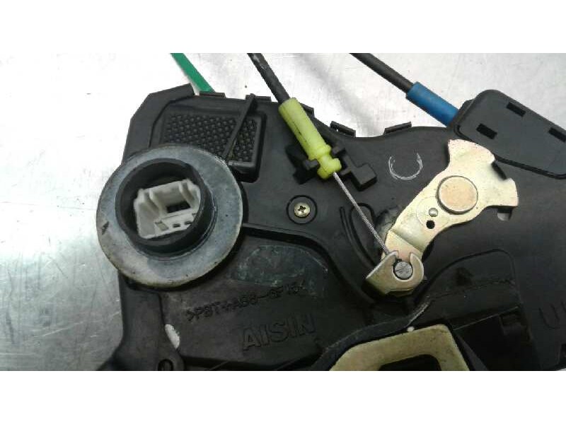 Recambio de cerradura puerta delantera izquierda para toyota avensis berlina (t25) 2.0 d4-d sol sedán (4-ptas) referencia OEM IA