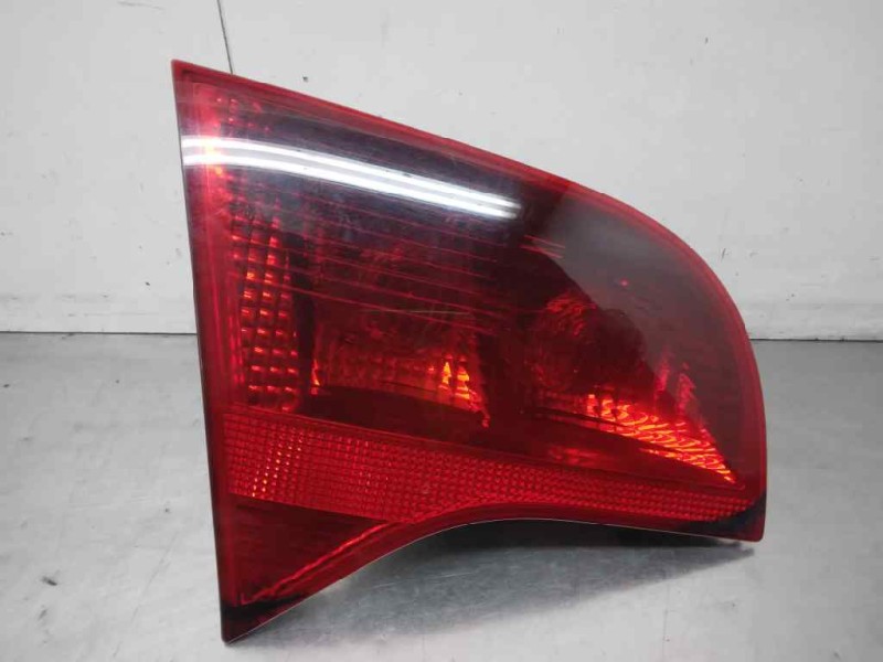 Recambio de piloto trasero izquierdo porton para audi a4 avant (8e) 3.0 tdi quattro (171kw) referencia OEM IAM   