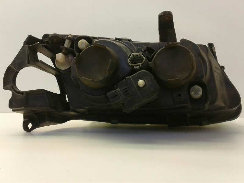 Recambio de faro izquierdo para nissan almera (n16/e) acenta referencia OEM IAM   