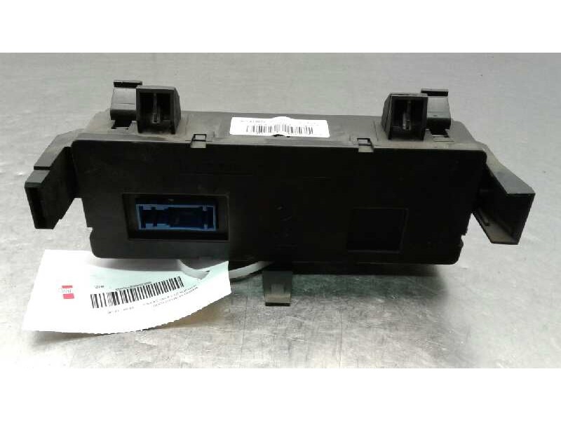 Recambio de mando climatizador para citroen c3 1.4 hdi sx plus referencia OEM IAM 96533393XT  