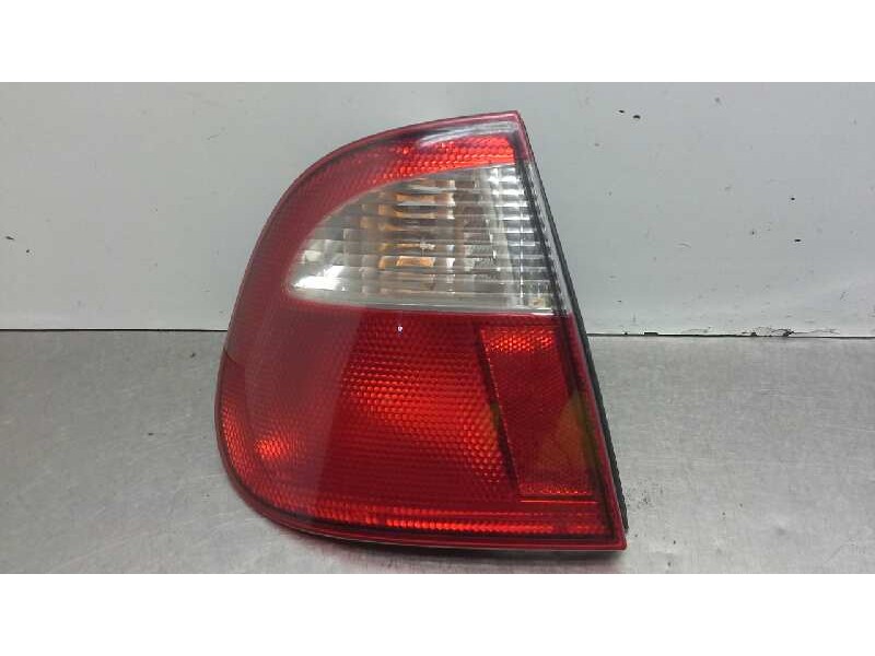 Recambio de piloto trasero izquierdo para seat cordoba berlina (6k2) sport referencia OEM IAM   