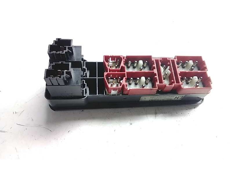 Recambio de mando elevalunas delantero izquierdo para volvo s40 berlina 1.8 16v referencia OEM IAM 30815230  