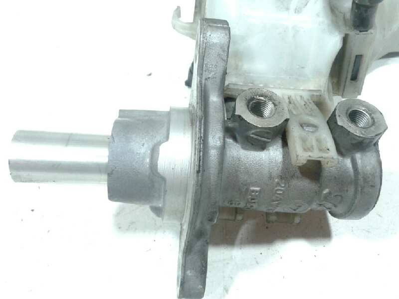 Recambio de bomba freno para opel corsa d catch me referencia OEM IAM 204Y21766  