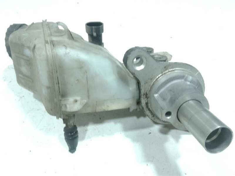 Recambio de bomba freno para opel corsa d catch me referencia OEM IAM 204Y21766  