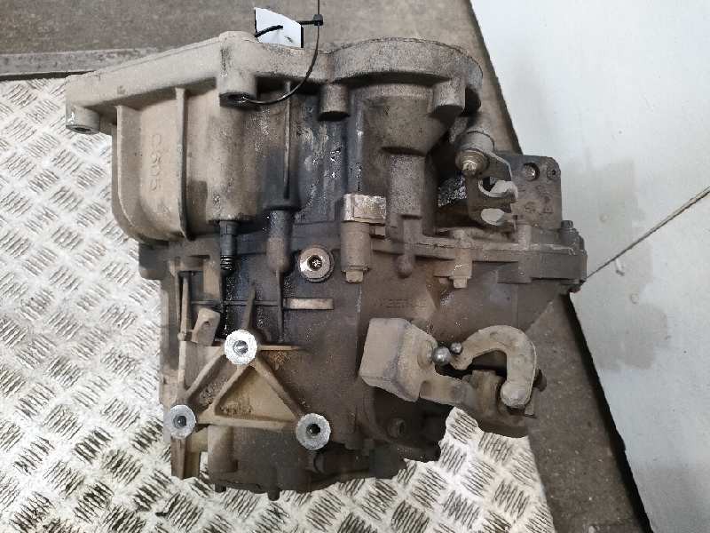 Recambio de caja cambios para fiat idea (135) 1.9 multijet active plus referencia OEM IAM C605  