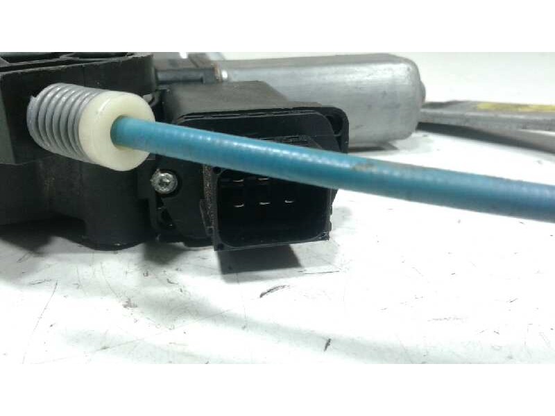 Recambio de elevalunas delantero derecho para opel corsa d catch me referencia OEM IAM 13447039  