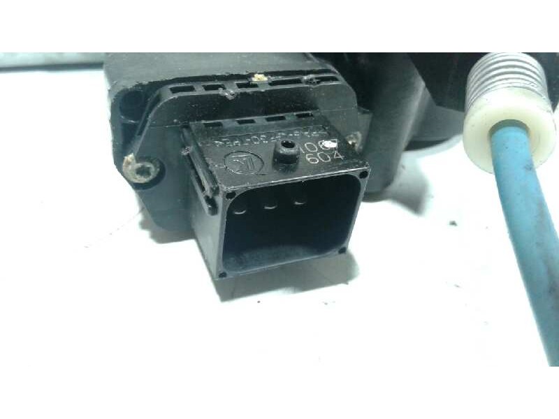 Recambio de elevalunas delantero izquierdo para opel corsa d catch me referencia OEM IAM 13447038  