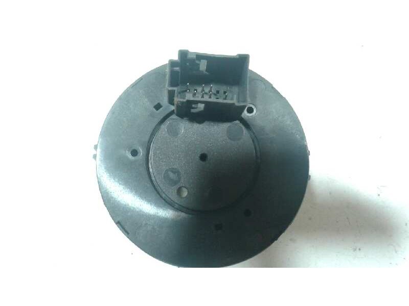 Recambio de mando luces para opel corsa d catch me referencia OEM IAM 13249508  