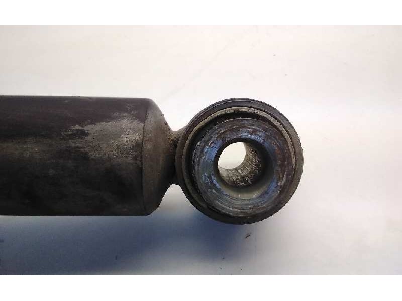 Recambio de amortiguador delantero izquierdo para peugeot 407 sw st confort referencia OEM IAM 8665  