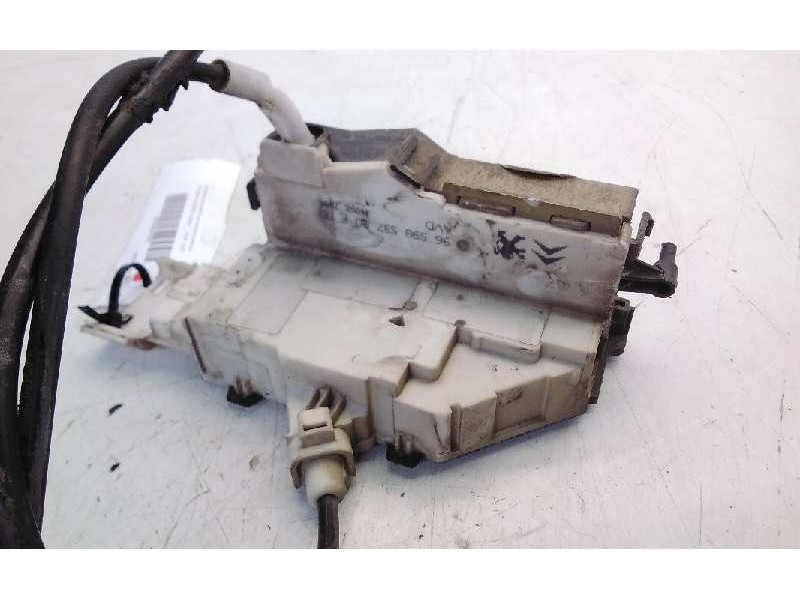 Recambio de cerradura puerta delantera derecha para peugeot 407 sw st confort referencia OEM IAM 9659853780F  