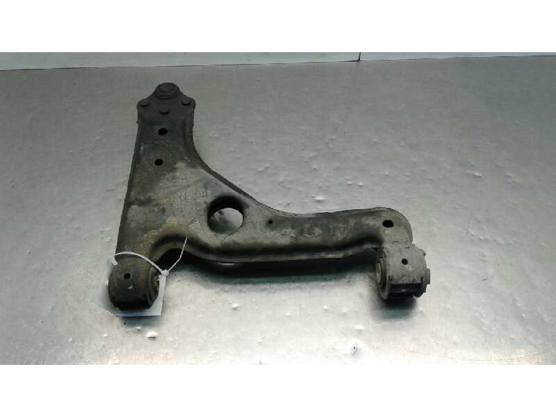 Recambio de brazo suspension inferior delantero izquierdo para opel zafira a elegance referencia OEM IAM   