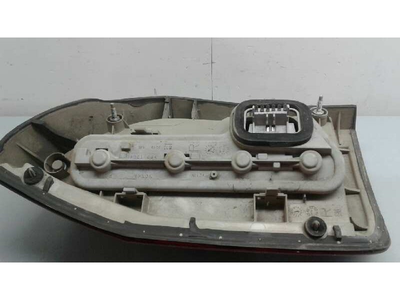 Recambio de piloto trasero derecho para opel zafira a elegance referencia OEM IAM   