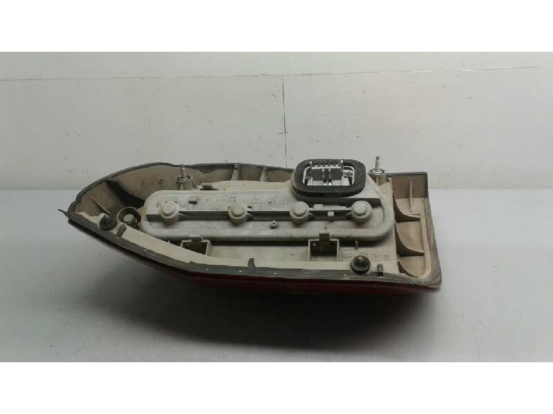 Recambio de piloto trasero derecho para opel zafira a elegance referencia OEM IAM   