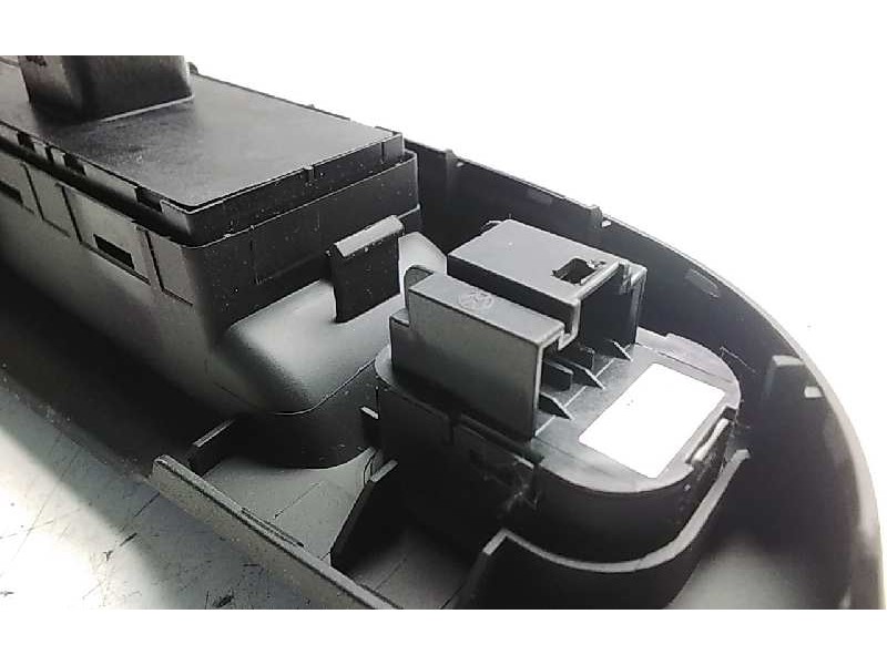 Recambio de mando elevalunas delantero izquierdo para volkswagen passat variant (3c5) advance plus bluemotion referencia OEM IAM