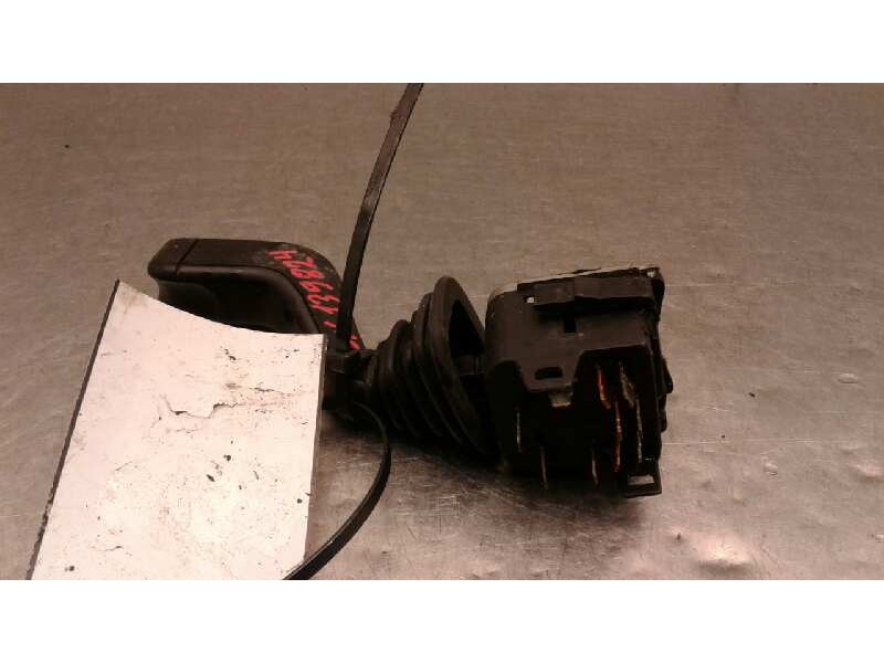 Recambio de mando intermitentes para suzuki wagon r+ rb (mm) 1.3 gl referencia OEM IAM 12239911  